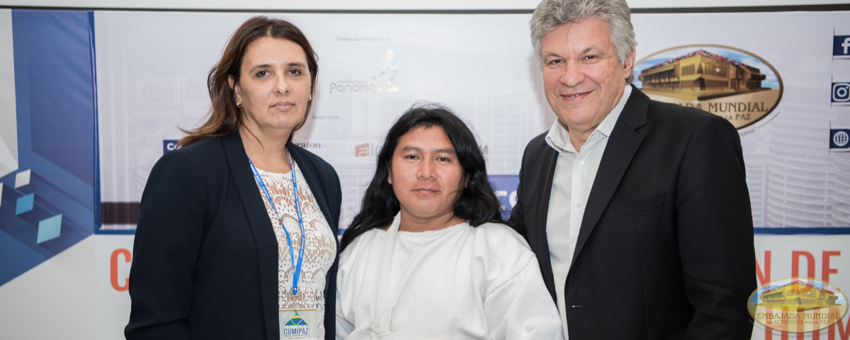 Los ponentes compartieron sus experiencias y conocimientos. ponentes compartieron