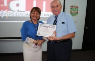 Foros "Educando para No Olvidar" en la Universidad Americana de Panamá