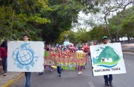 La Familia Humana celebrando el Día Internacional de la Vida Silvestre