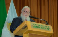 Foro universitario educar para recordar Universidad Simon Bolivar Barranquilla Colombia