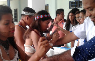 Students learn about indigenous culture in Panama