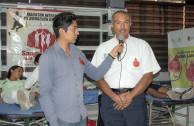 Students of the UAGro participate in a blood drive
