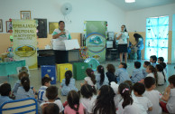 Sara Ines Barrera de Pellicer Kindergarten receive an instruction on the 5Rs.
