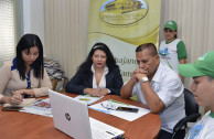   Vice Mayor of the city of Santo Domingo, Raúl Quezada, receiving the presentation of the Proclamation of the Constitution of the Rights of Mother Earth