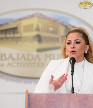 Directora Gral. Gabriela Lara