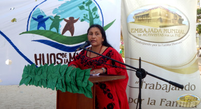 Directora de la Casa de Asuntos Indígenas de Rioacha, Ketty Pushaina apoyando la Proclama de Constitución de los Derechos de la Madre Tierra