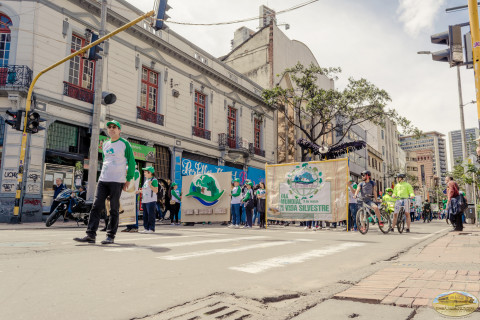 Colombia, desfila por celebración de la vida Silvestre día mundial vida silvestre