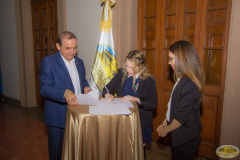 Firma de Convenio de colaboración Firma de convenio