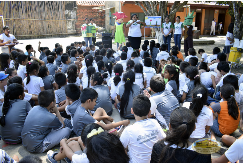 Estudiantes y docentes participan activamente de talleres ambientales